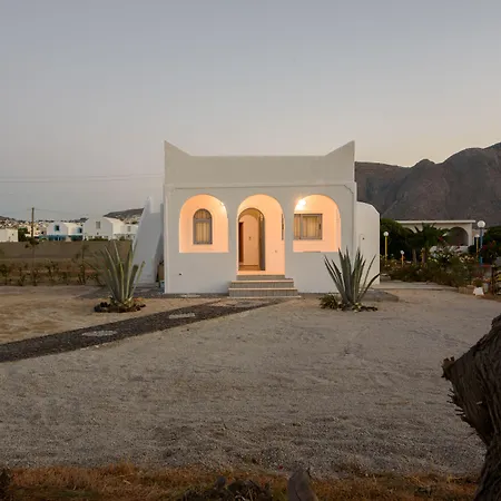 Villa George Santorini