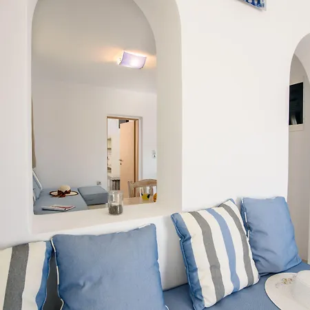 Villa George Santorini